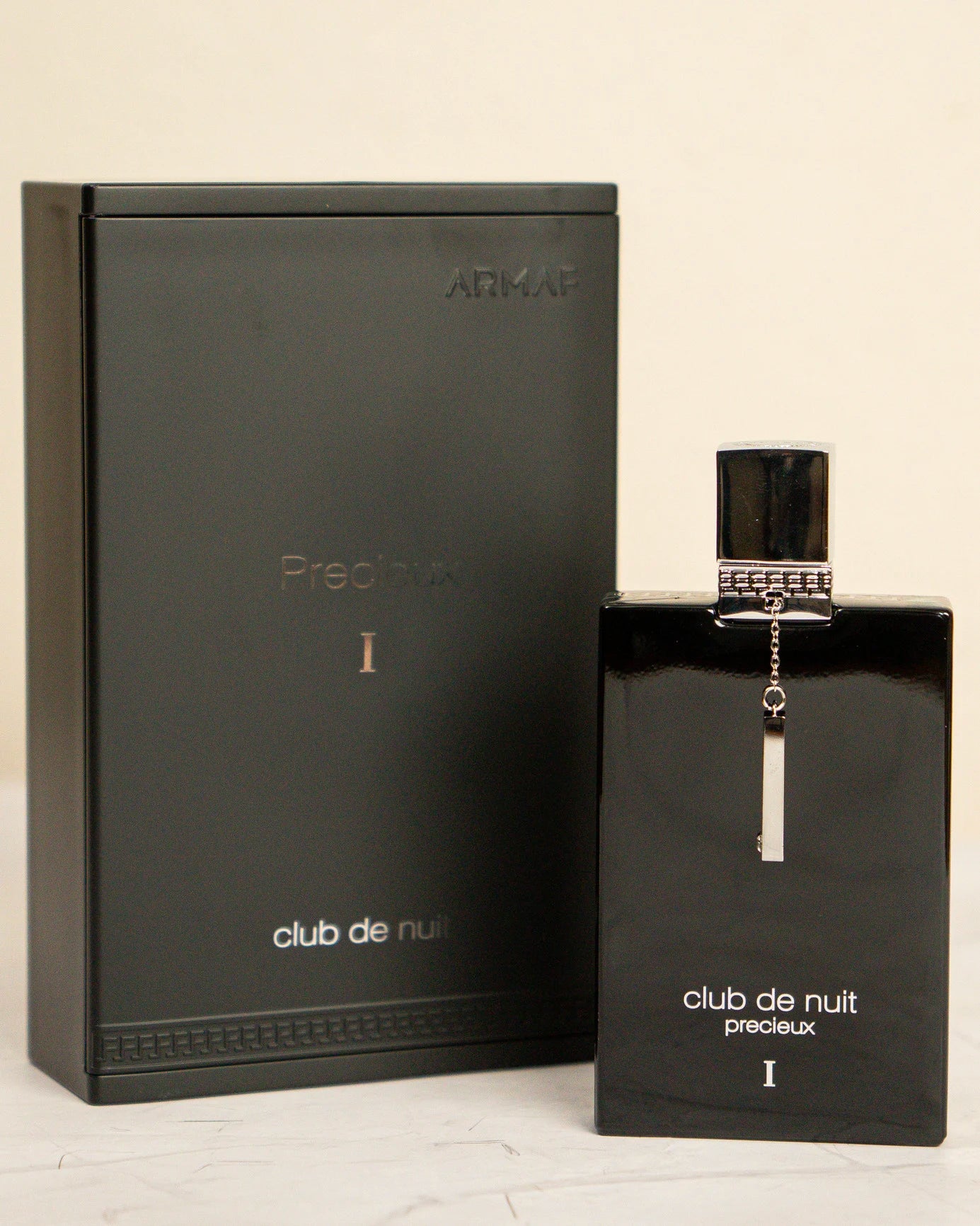 Club de Nuit Precieux