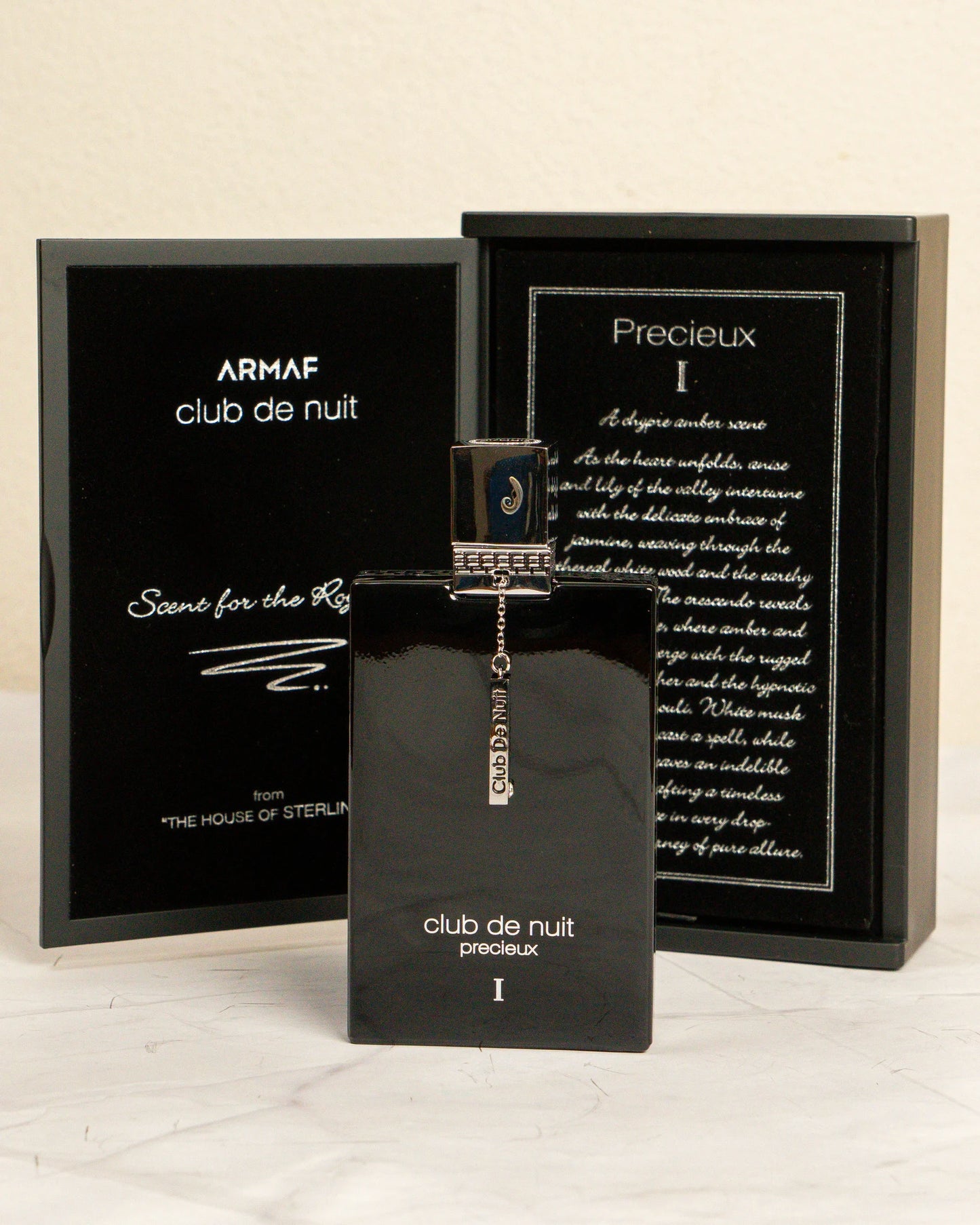 Club de Nuit Precieux